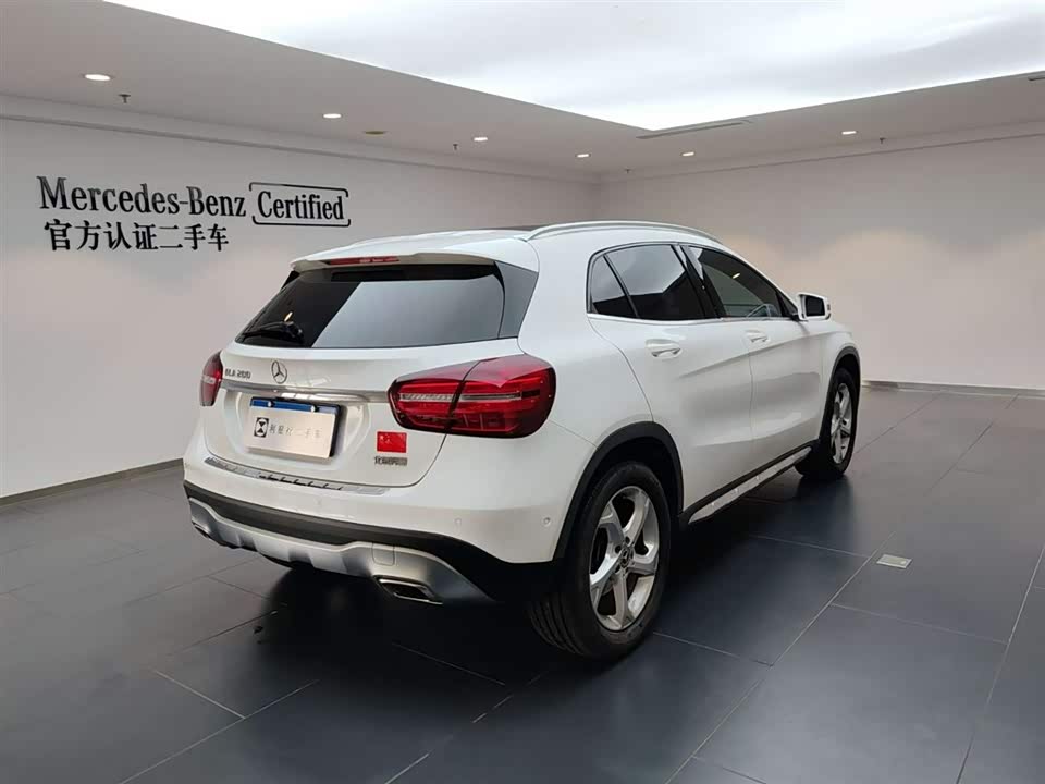 Mercedes-Benz GLA