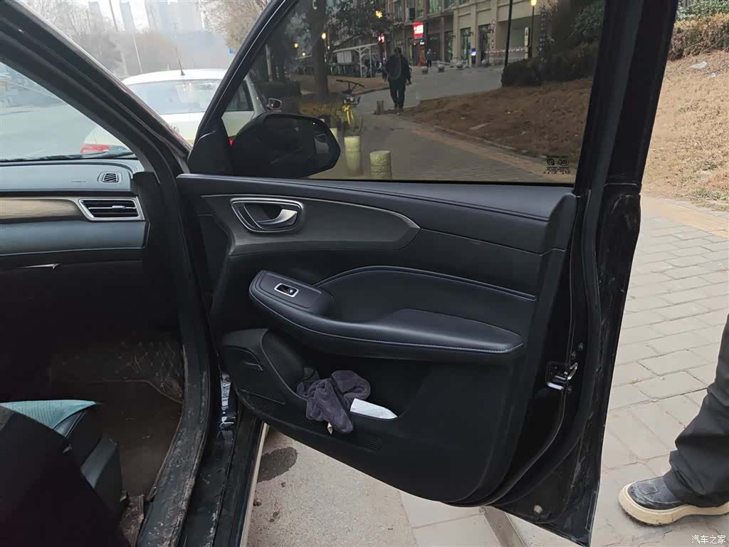 Roewe RX5, 2021 21