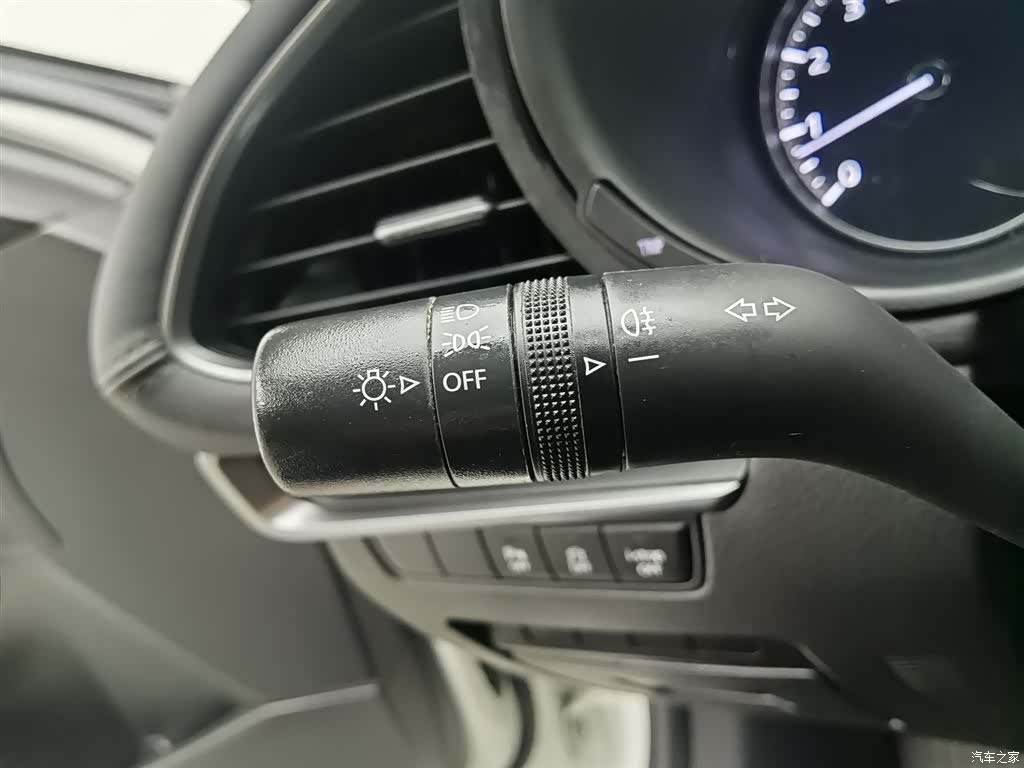 Mazda Mazda3, 2024 21