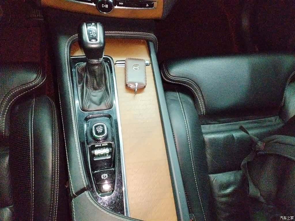 Volvo XC90, 2018 14