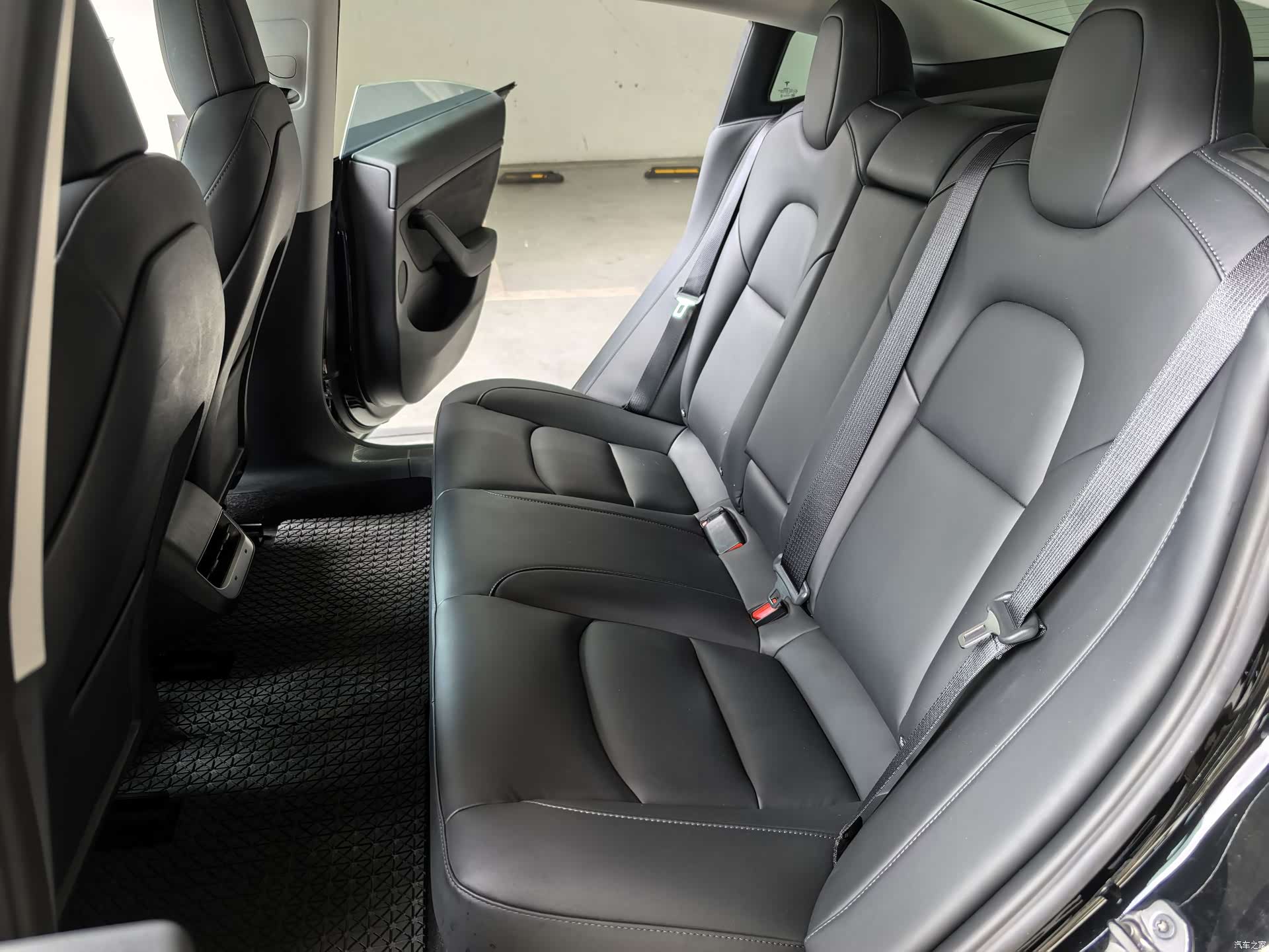 Tesla Model 3, 2021 7