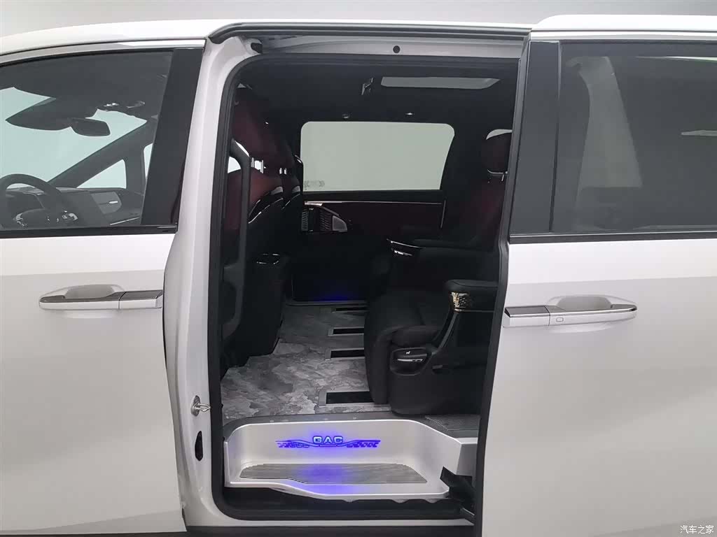 Trumpchi M8, 2023 15