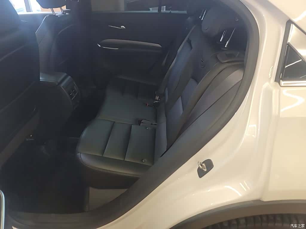 Cadillac XT4, 2021 17