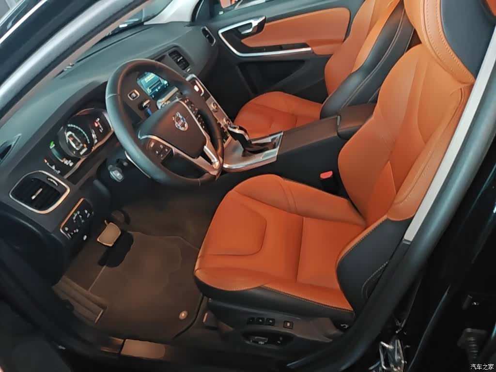 Volvo V60, 2017 15