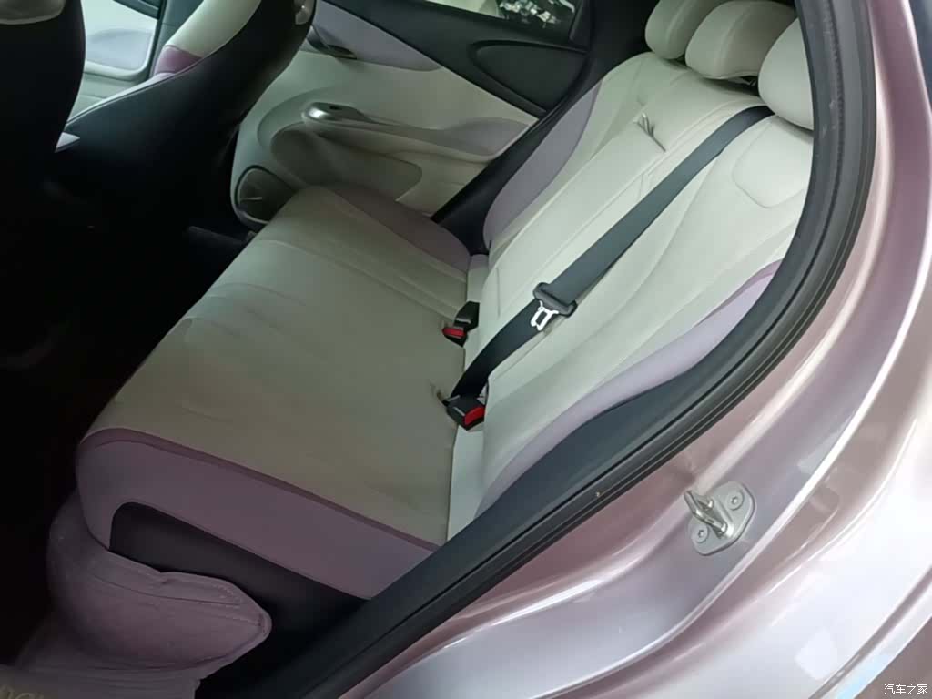 BYD Dolphin, 2024 17