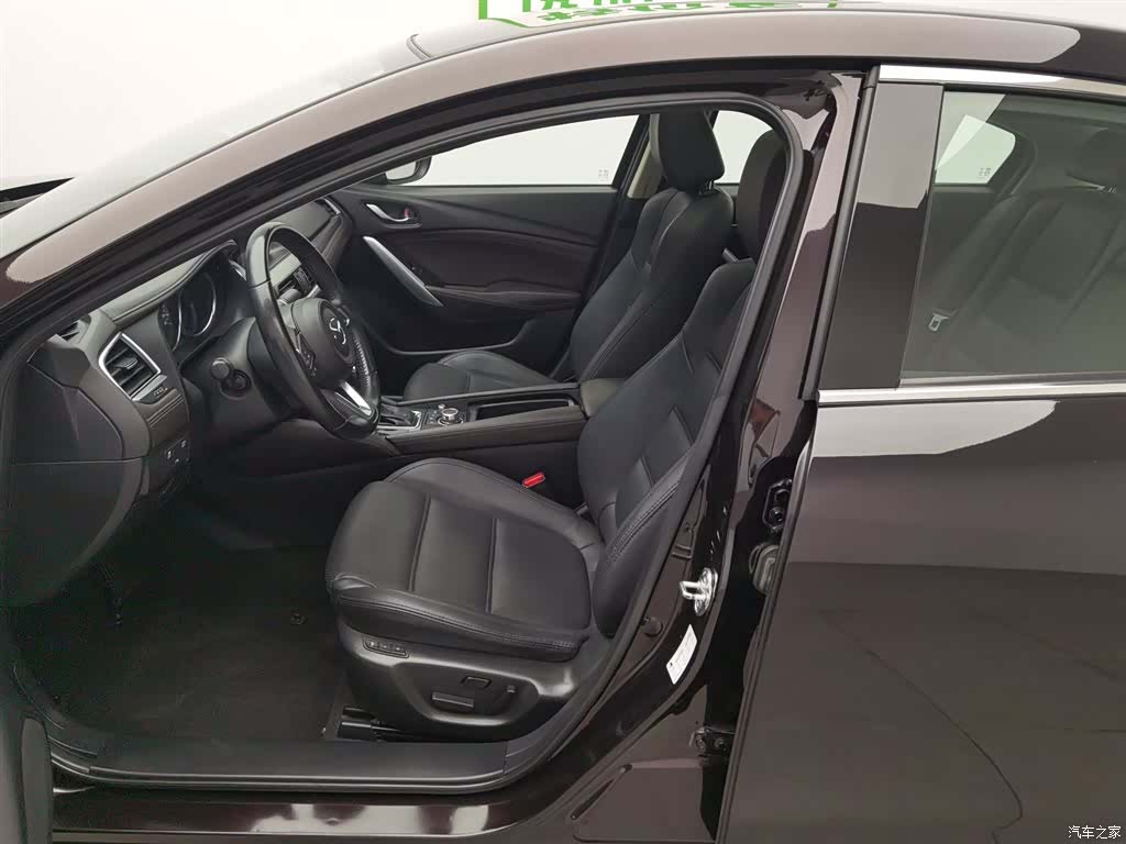 Mazda Atenza, 2018 10