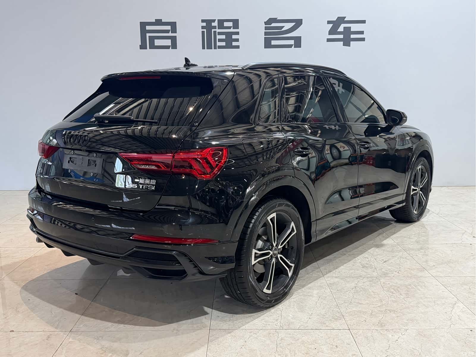 Audi Q3, 2022 4