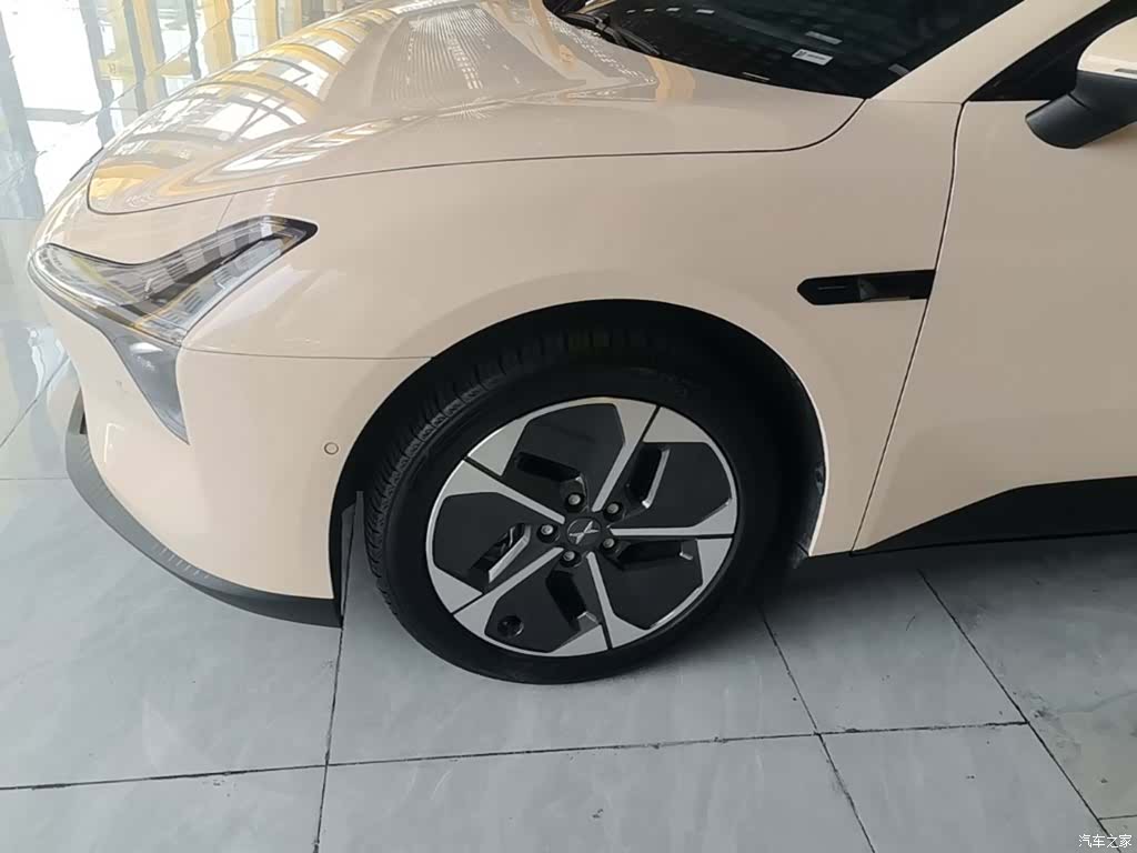 Xpeng Mona M03, 2025 23