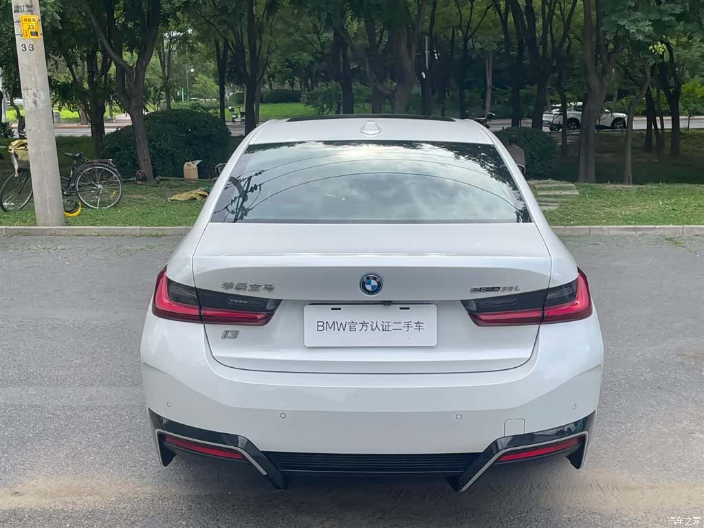 BMW i3, 2023 все фото