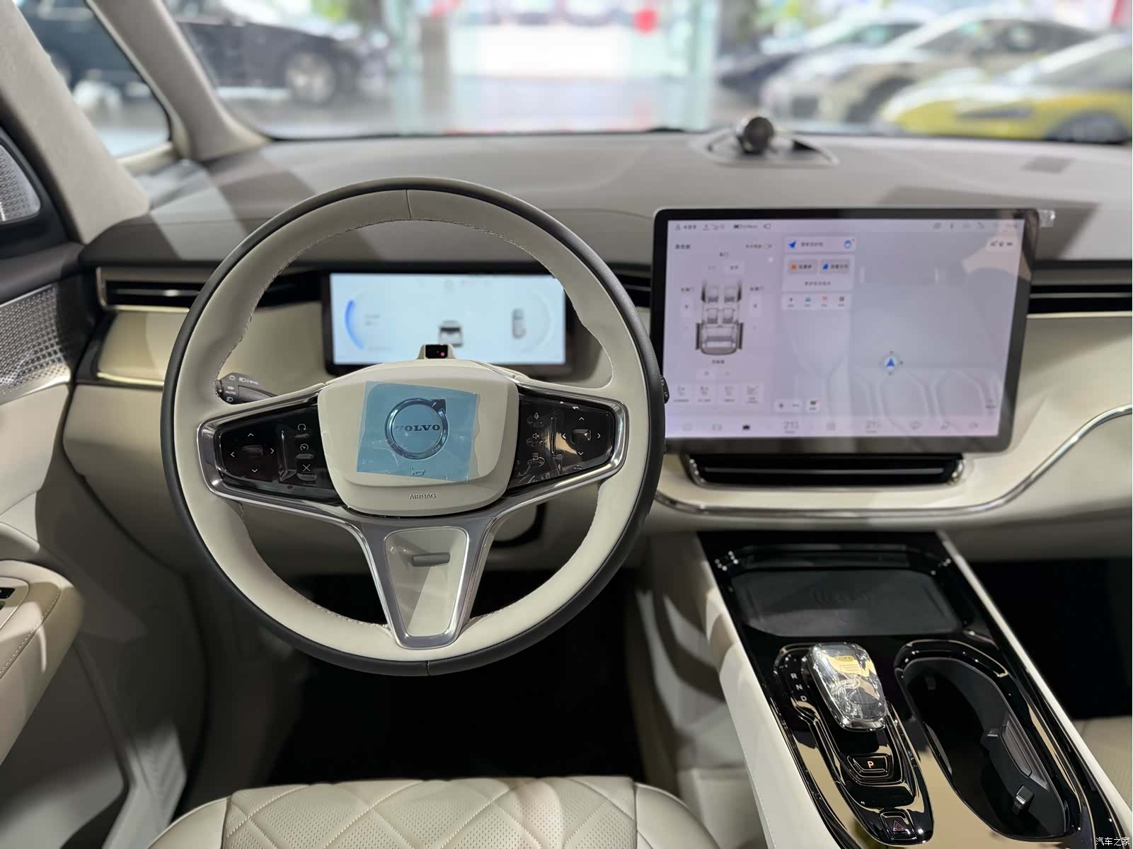 Volvo EM90, 2026 16