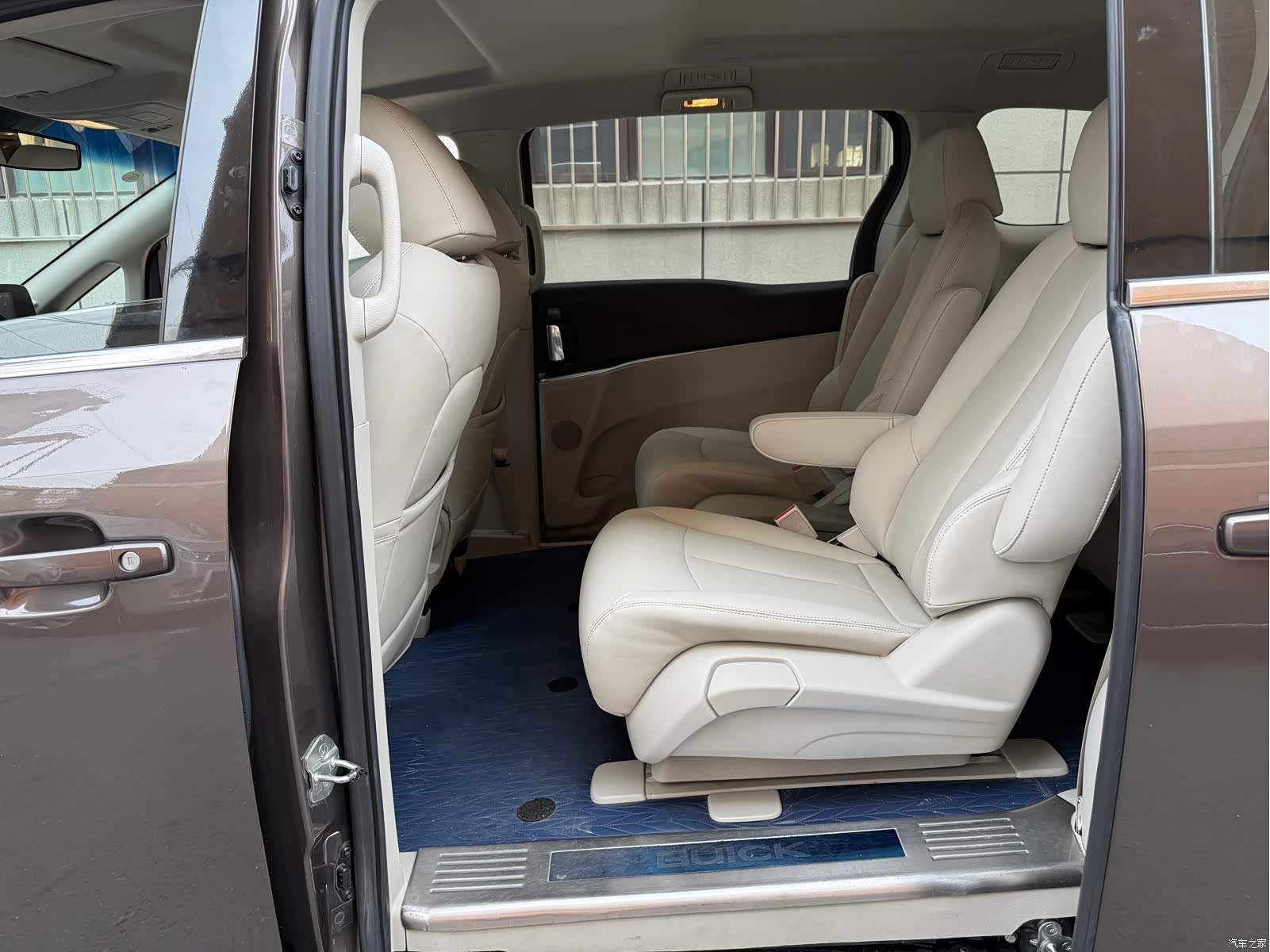 Buick GL8, 2021 8