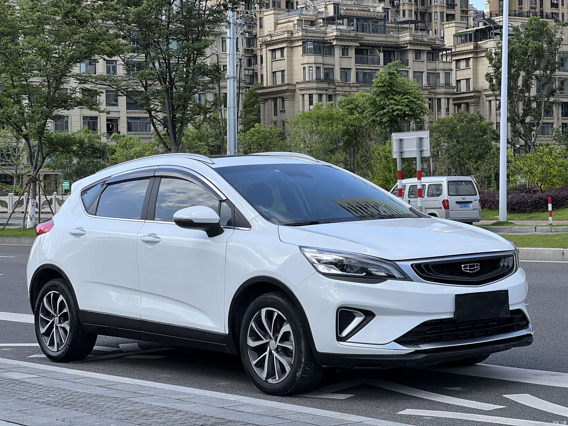 Geely Emgrand, 2019 3