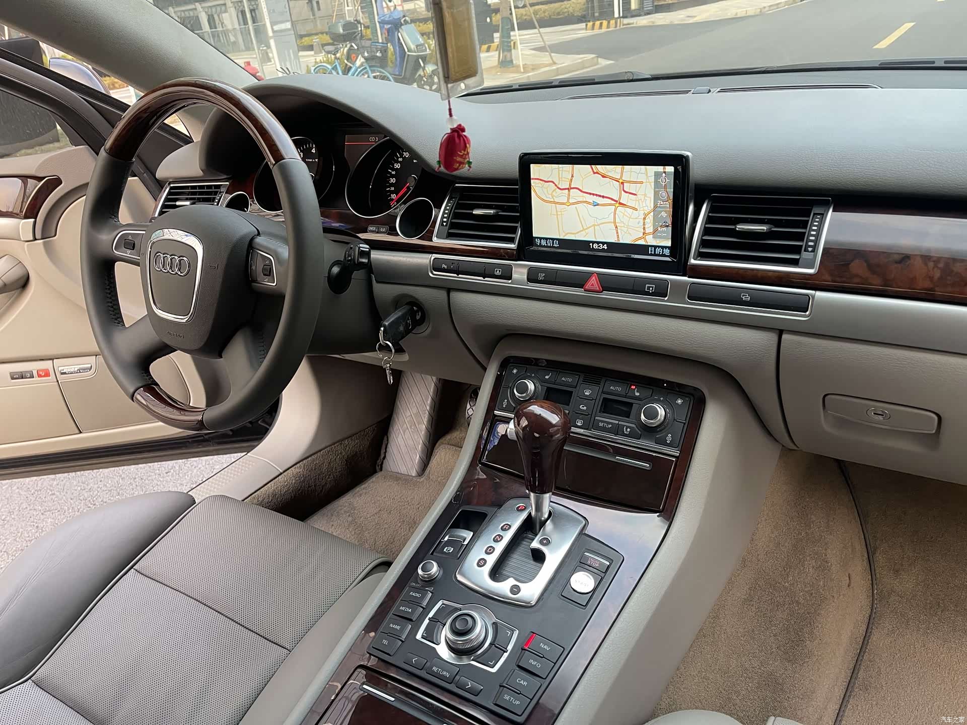 Audi A8L, 2009 12