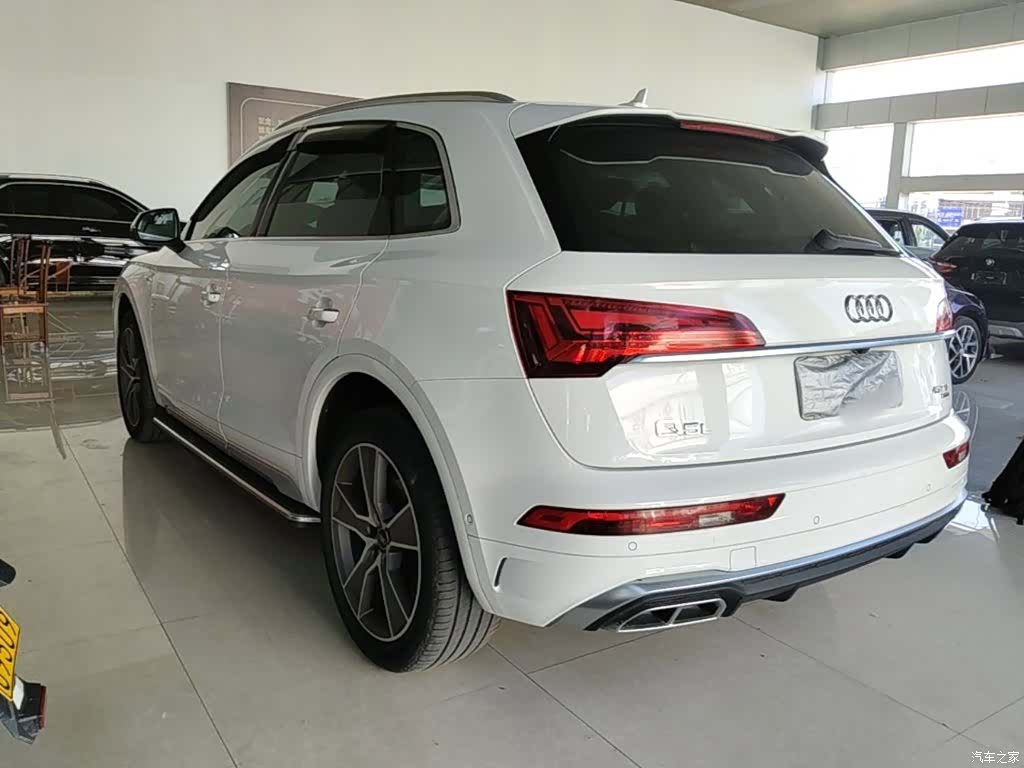 Audi Q5L, 2022 все фото