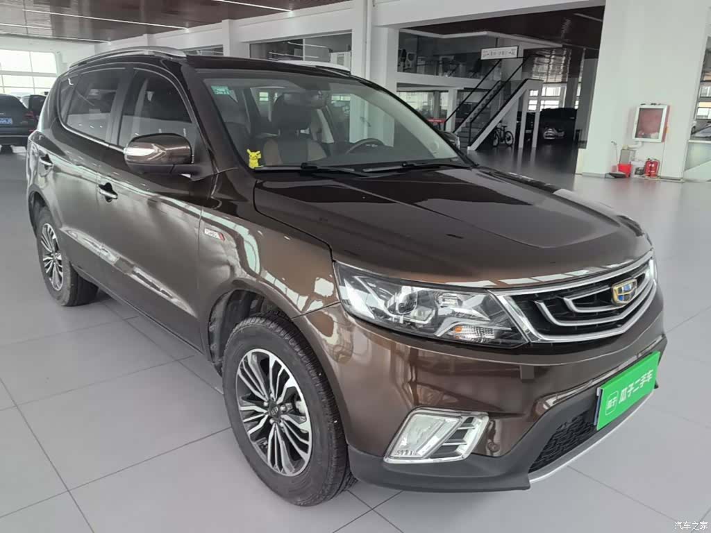 Geely X6, 2017 4