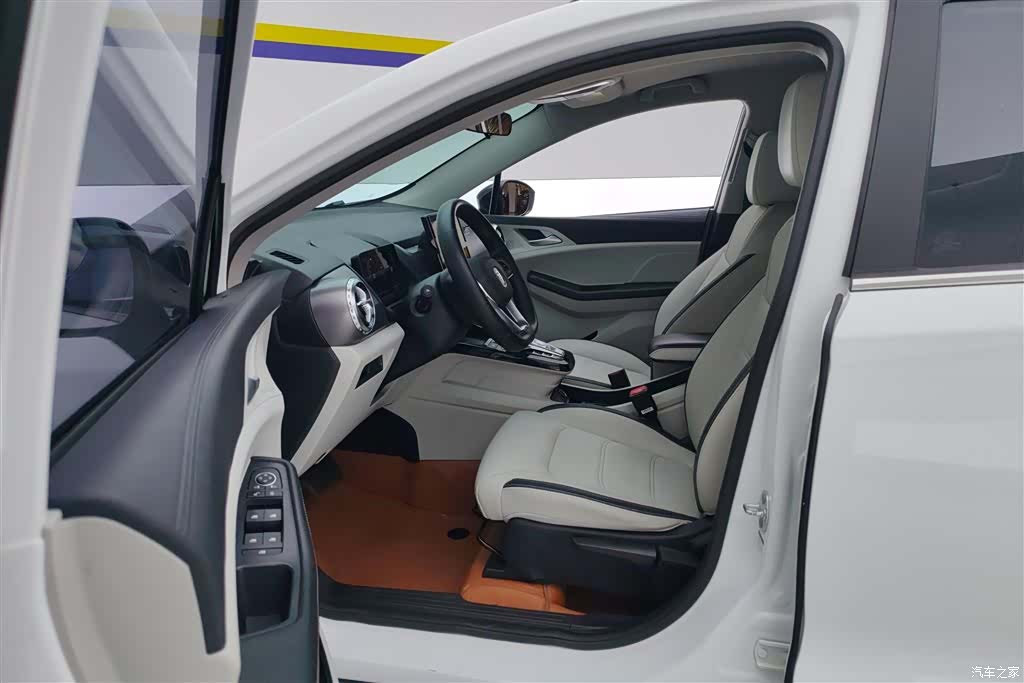BYD Yuan, 2022 9