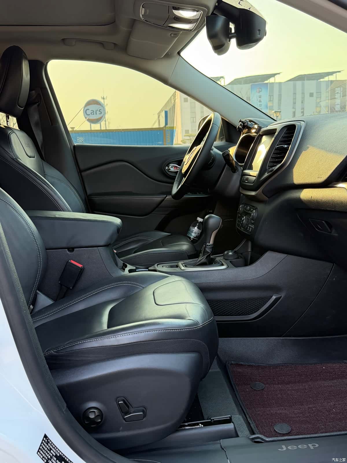 Jeep Cherokee, 2016 9