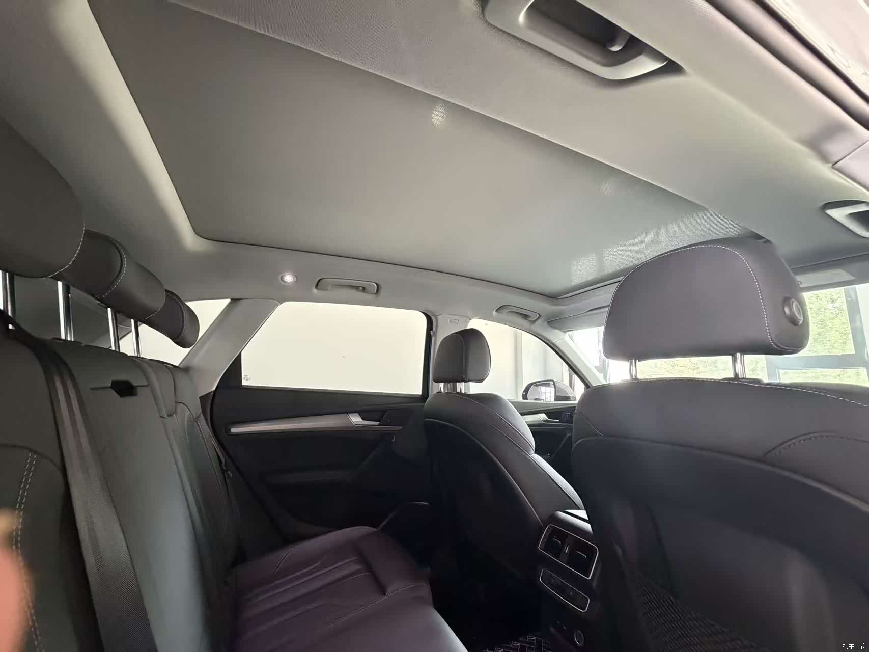 Audi Q5L, 2022 13