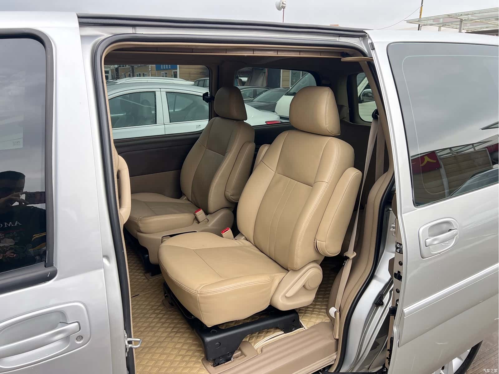 Buick GL8, 2015 10