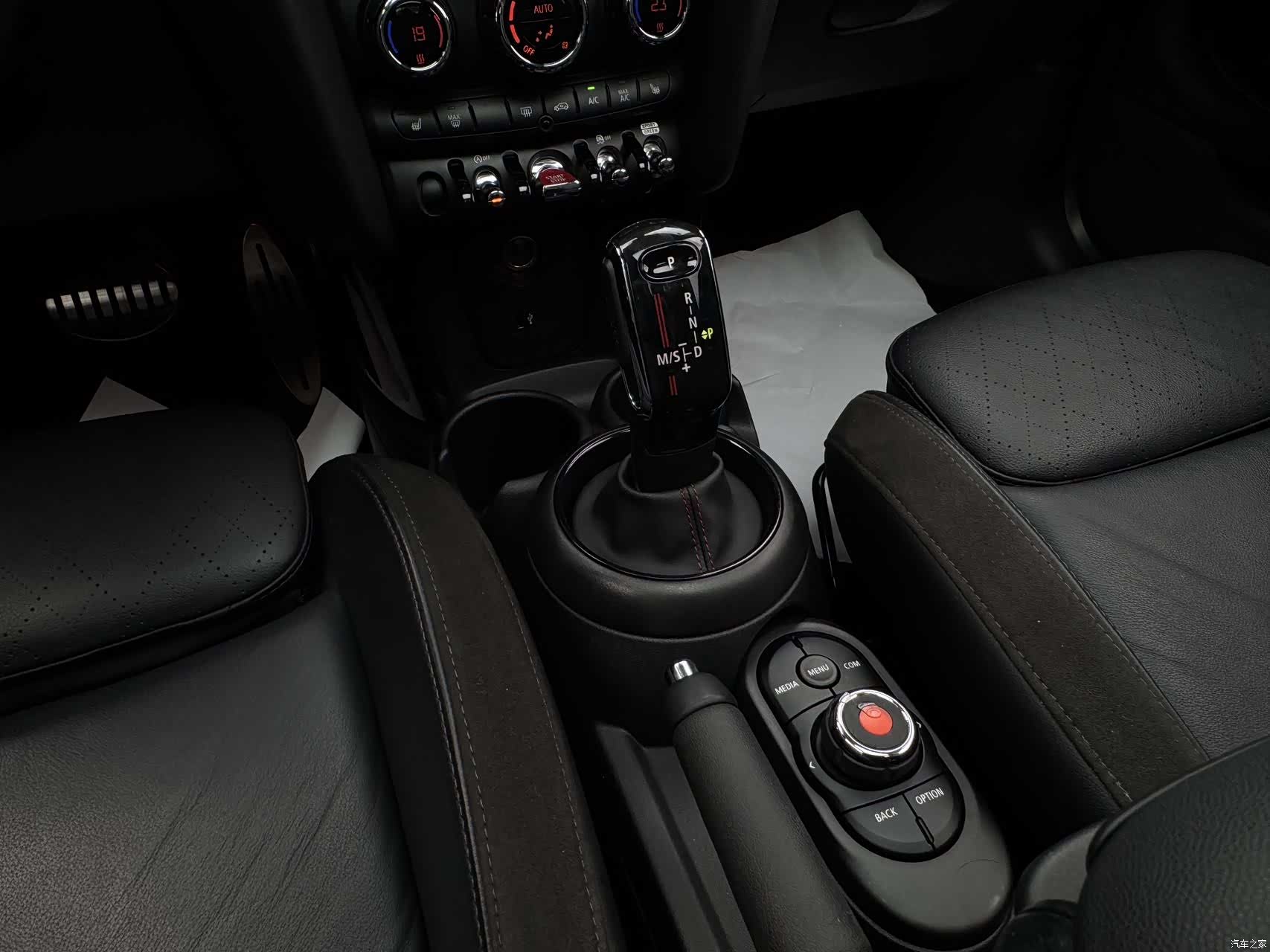Mini Cooper, 2019 11