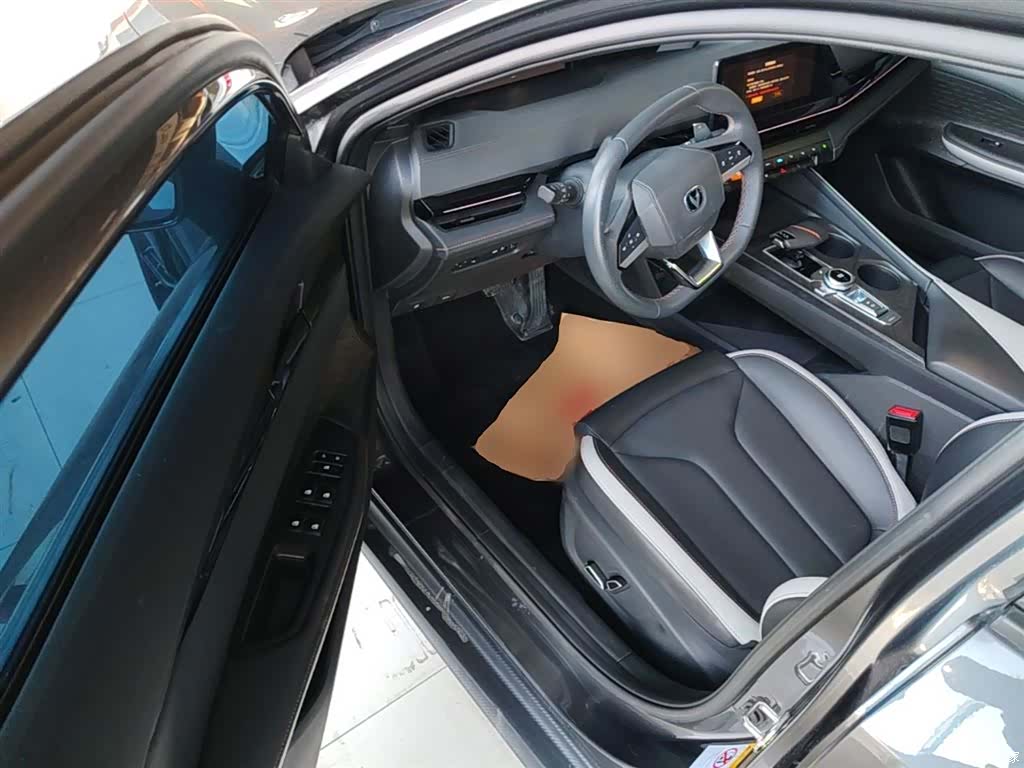 Changan UNI-V, 2024 16