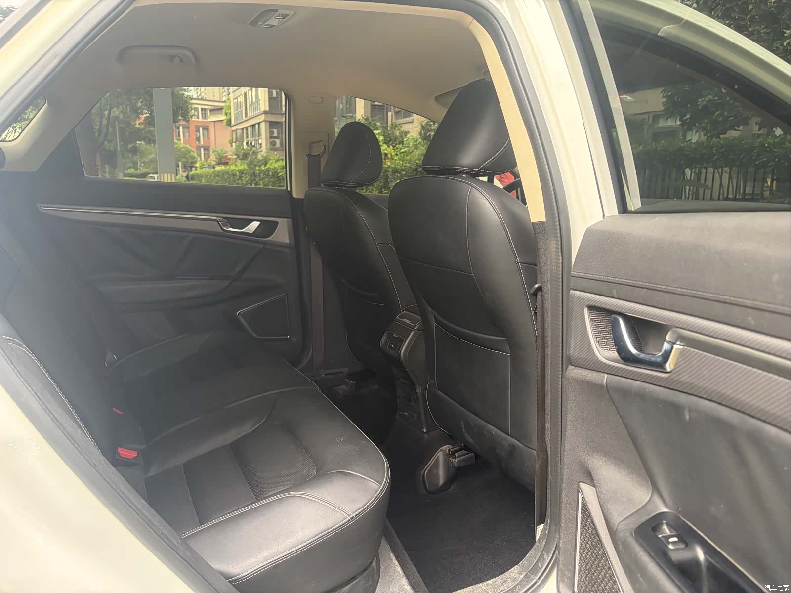 Geely Emgrand, 2016 11