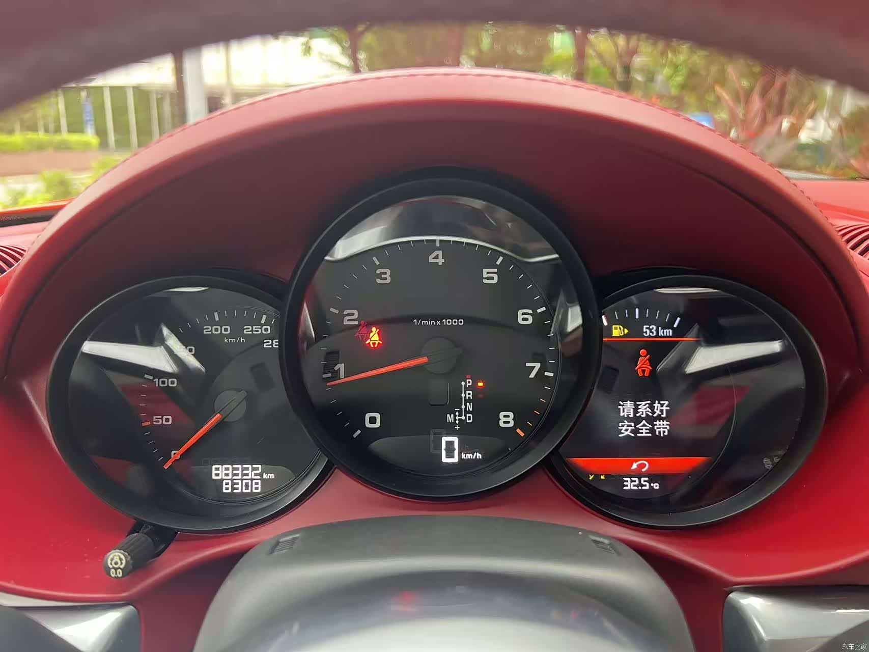 Porsche Cayman, 2019 все фото