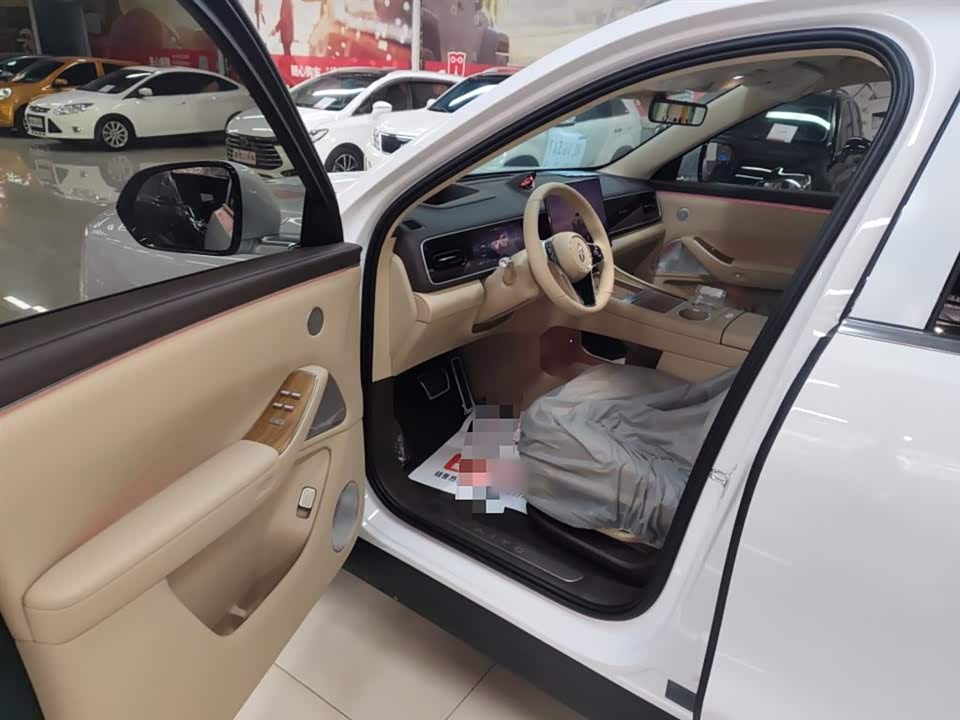 AITO Ask the world M7