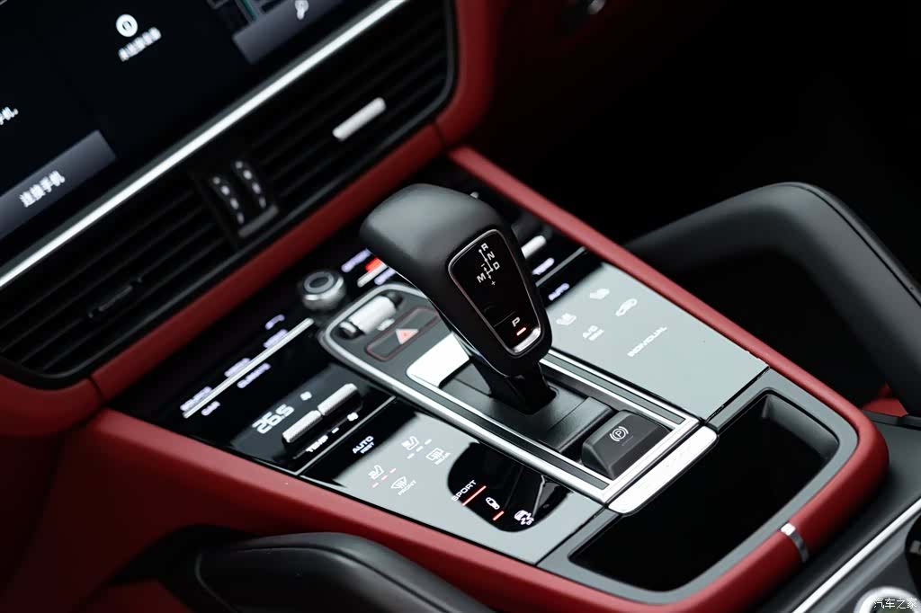 Porsche Cayenne, 2022 16