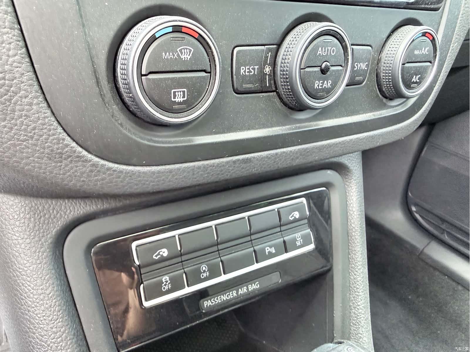 Volkswagen Xia, 2016 10