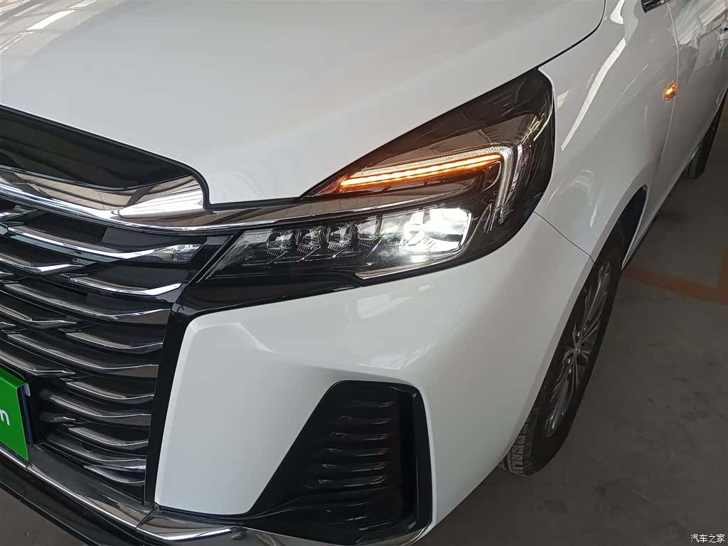 Buick GL8, 2023 18