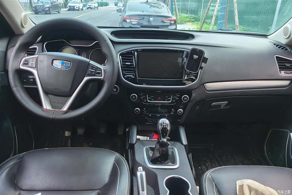 Geely X6, 2017 12