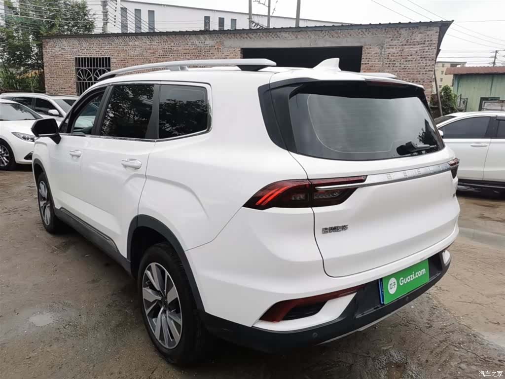 Geely Haoyue, 2020 все фото