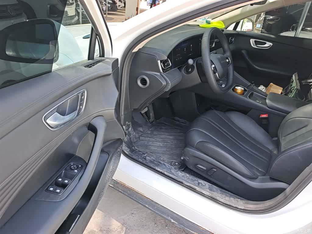Roewe D7, 2025 16