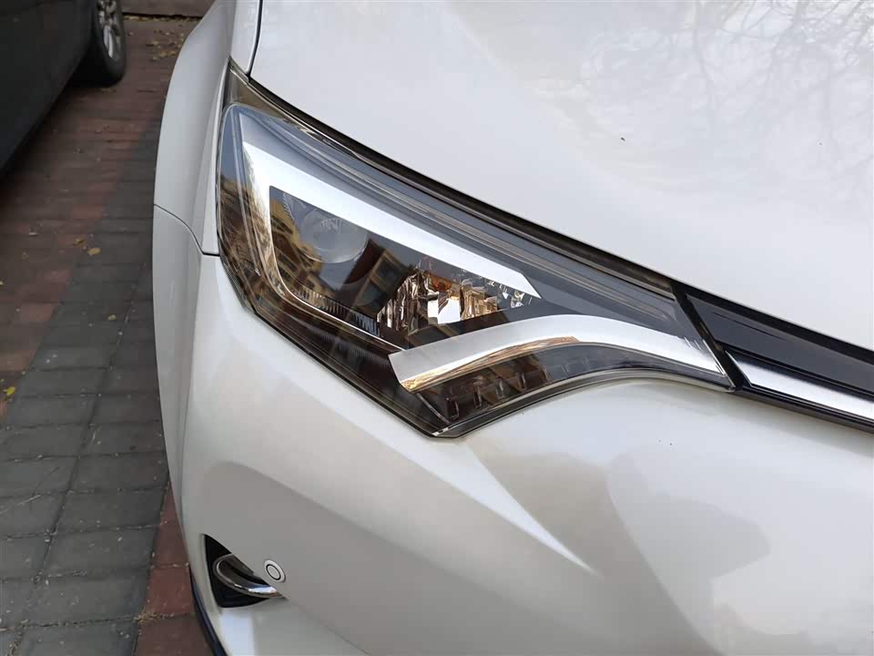 Toyota RAV4 Rongfang