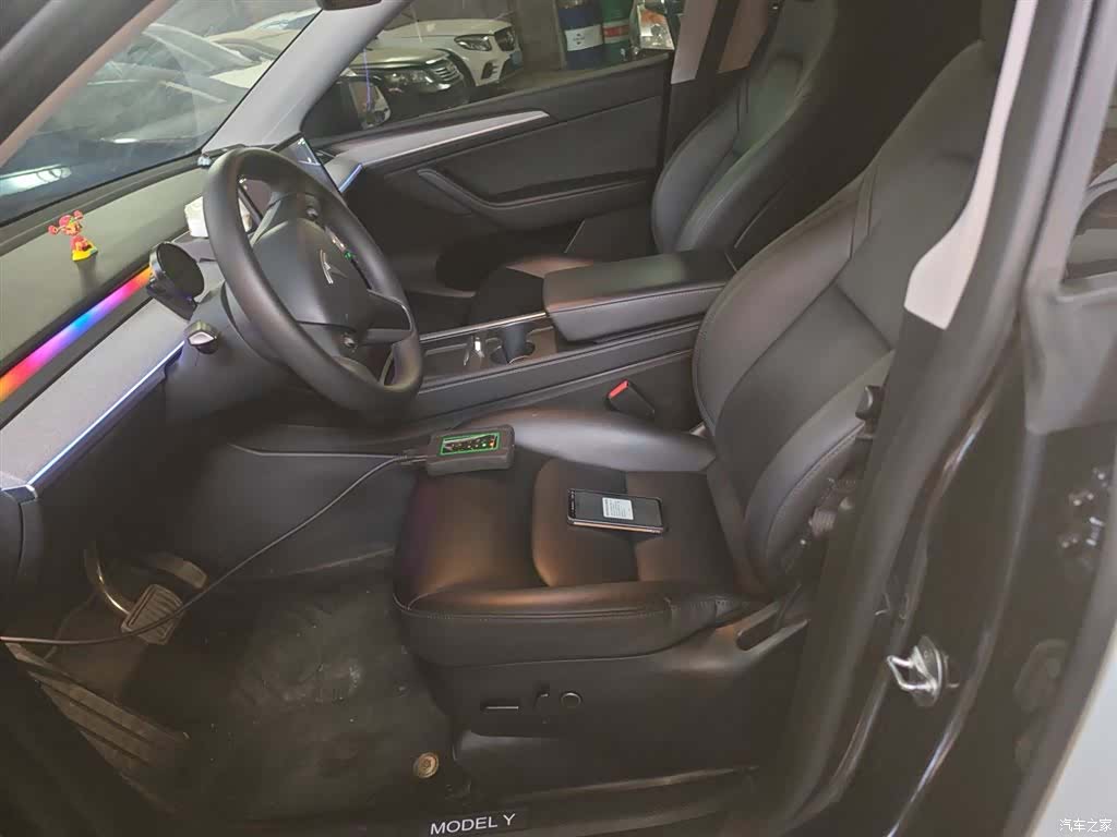 Tesla Model Y, 2025 15