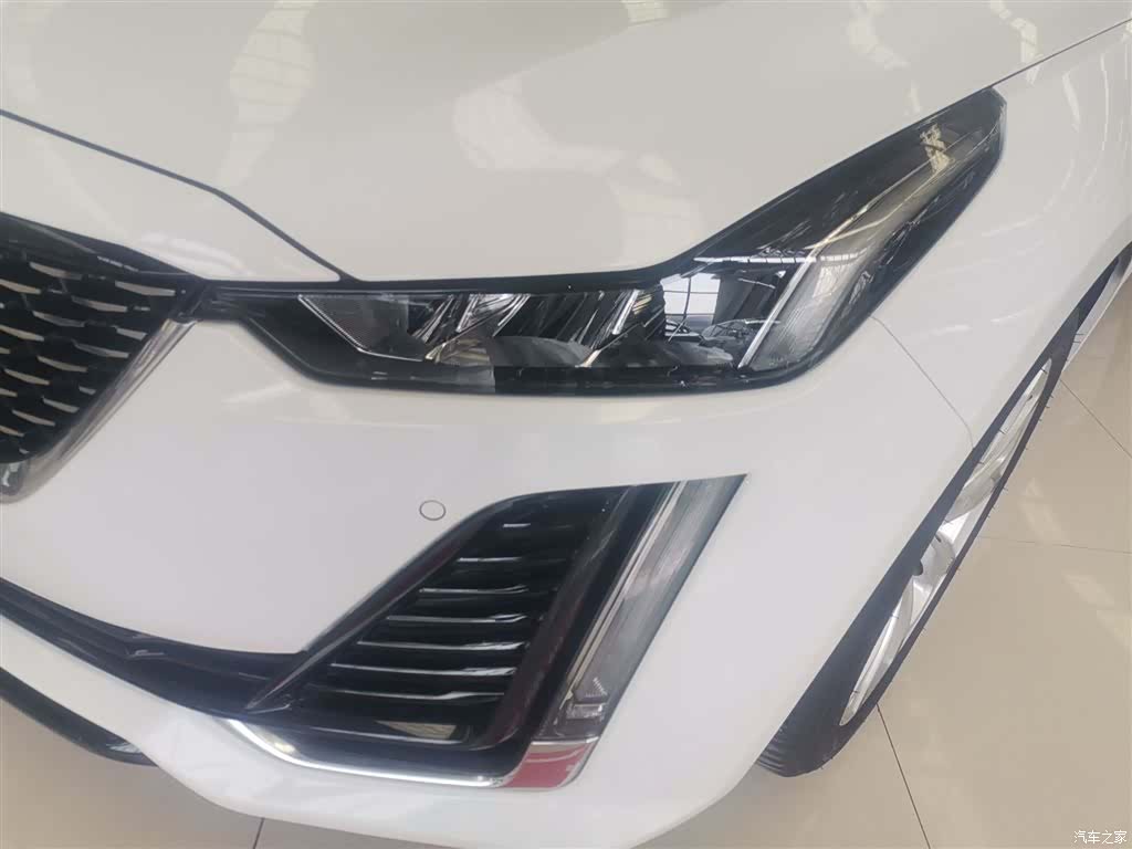 Cadillac CT5, 2022 24