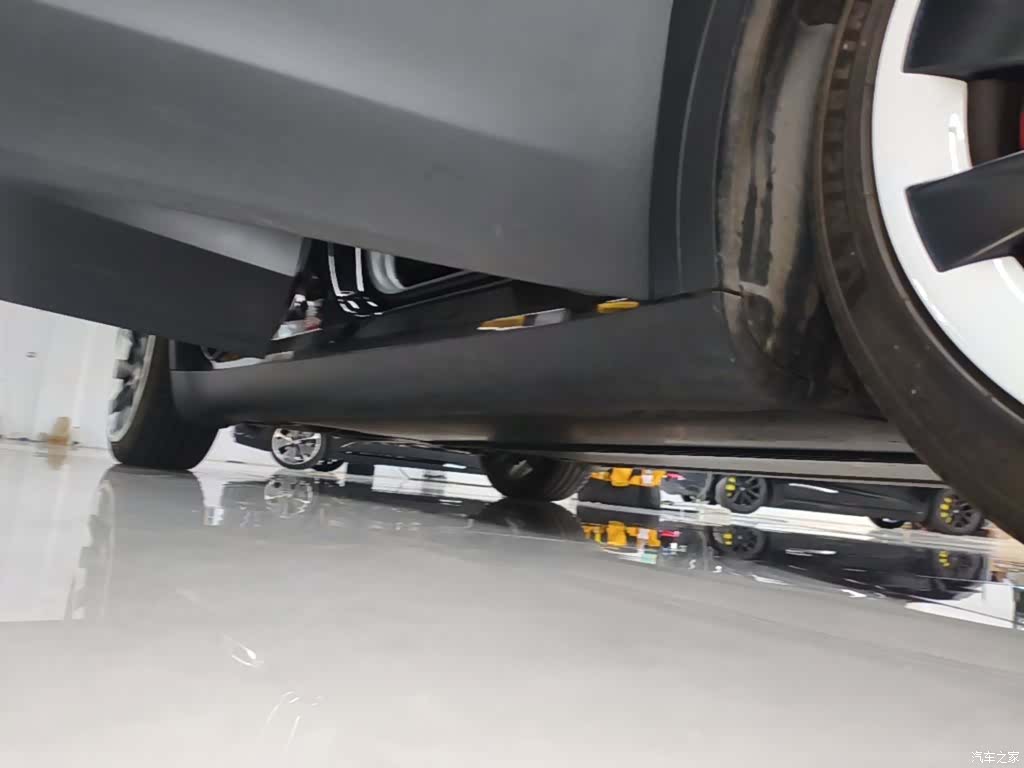 Tesla Model Y, 2022 19