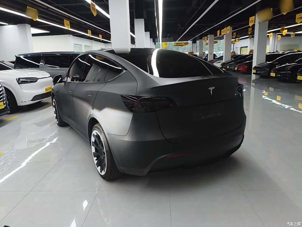 Tesla Model Y, 2022 23