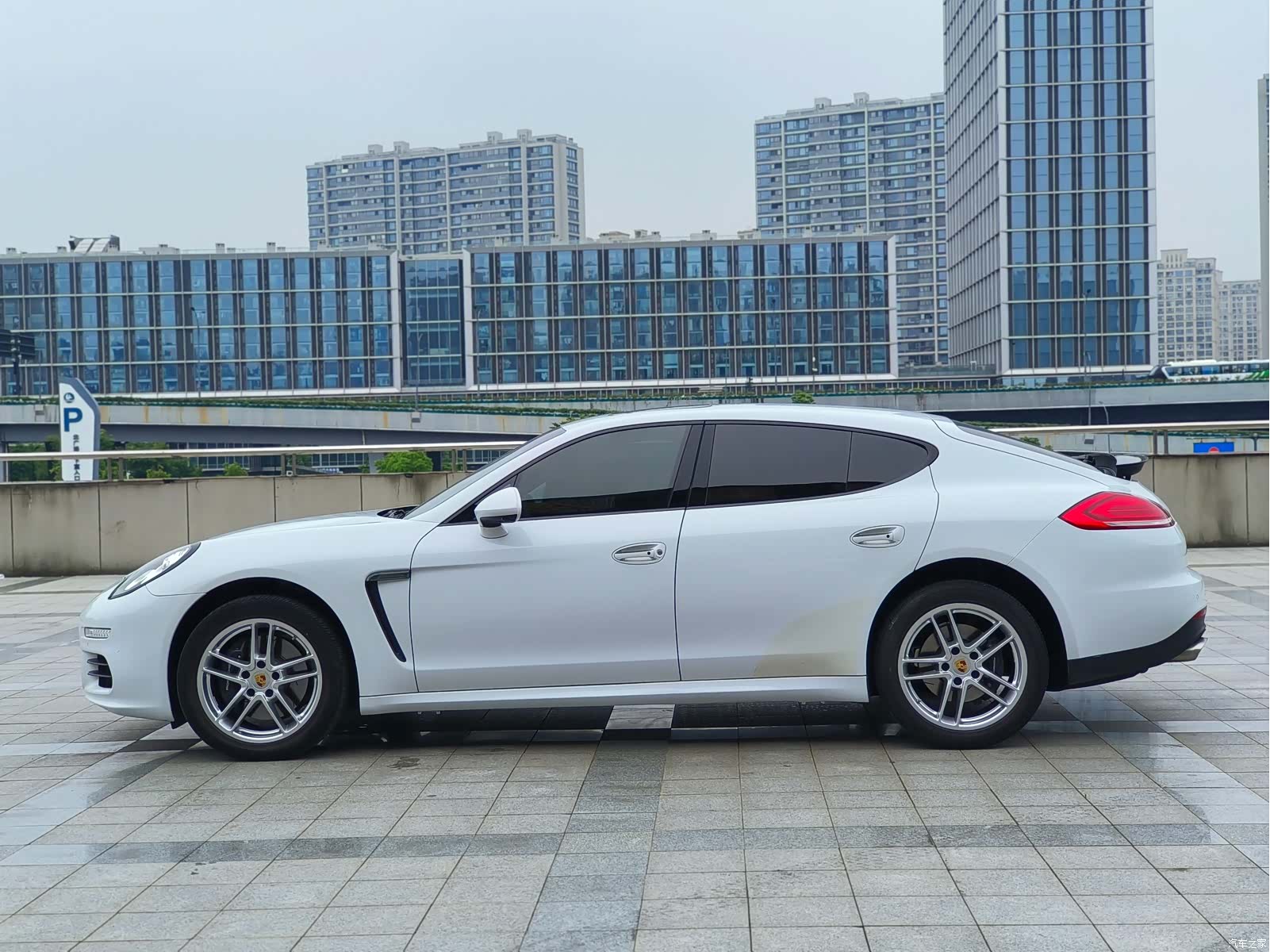 Porsche Panamera, 2016 13