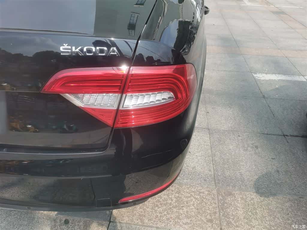 Skoda Superb, 2015 24