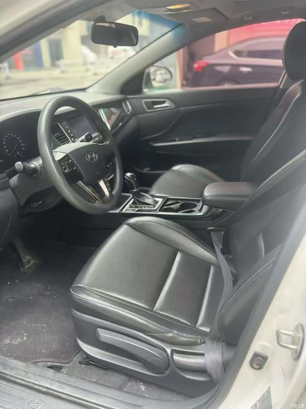 Hyundai GLS, 2016 4