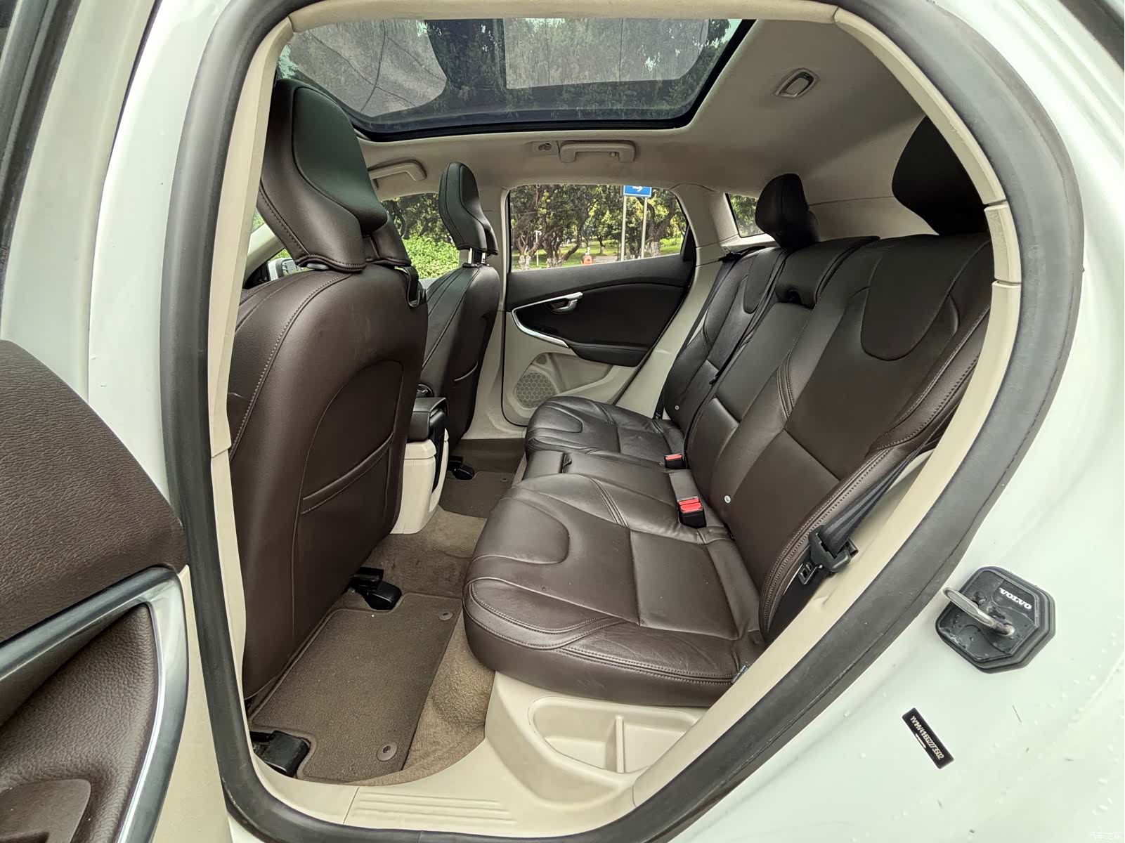 Volvo V40, 2016 9