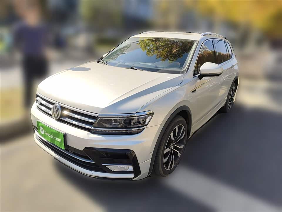 Volkswagen Tiguan L