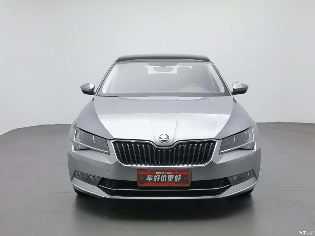 Skoda Superb, 2018 3