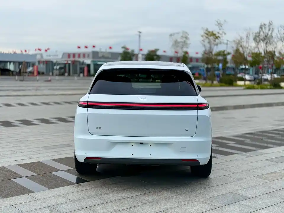 Li Auto Ideal L7