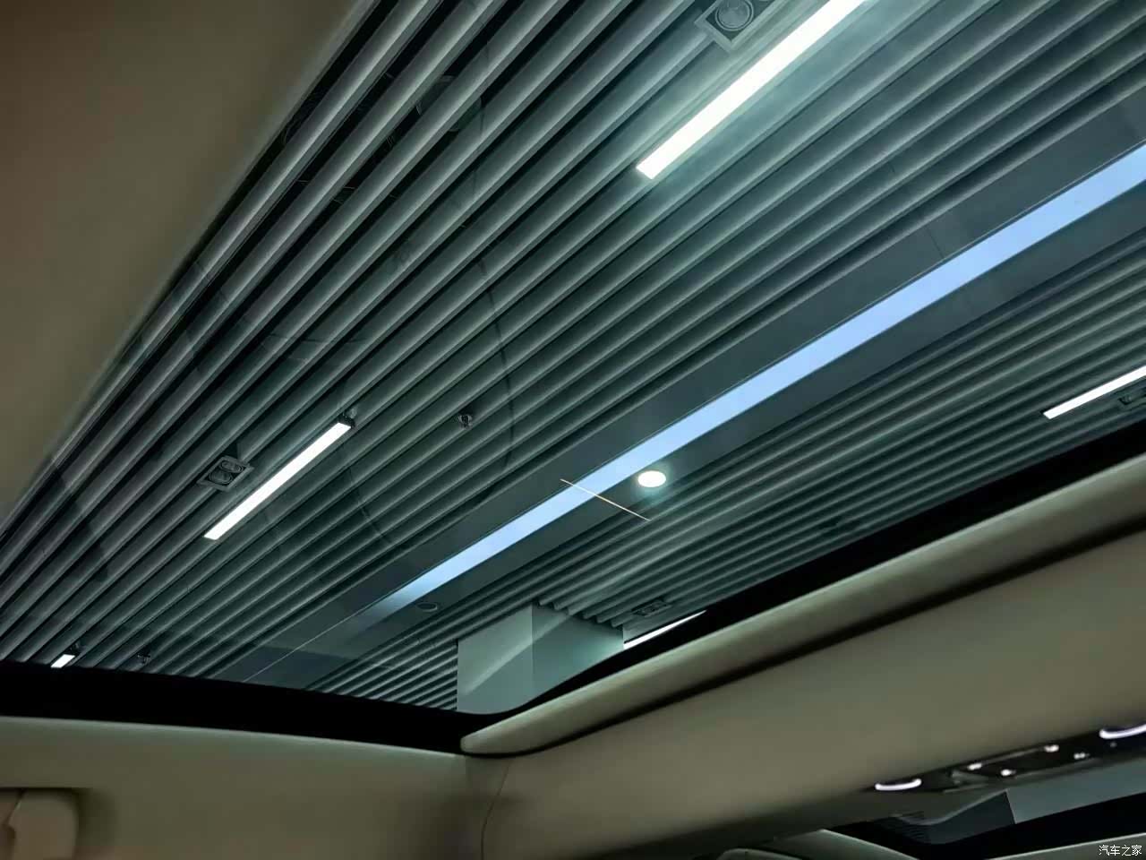 Bentley Flying Spur, 2022 8