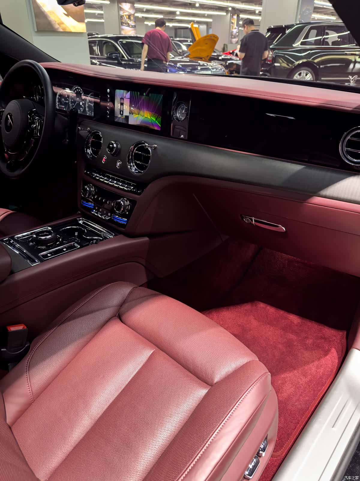 Rolls-Royce Ghost, 2022 10