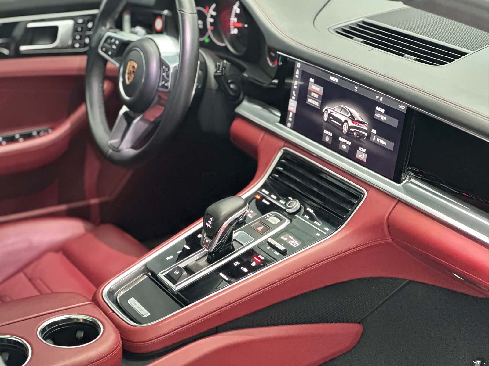 Porsche Panamera, 2018 43
