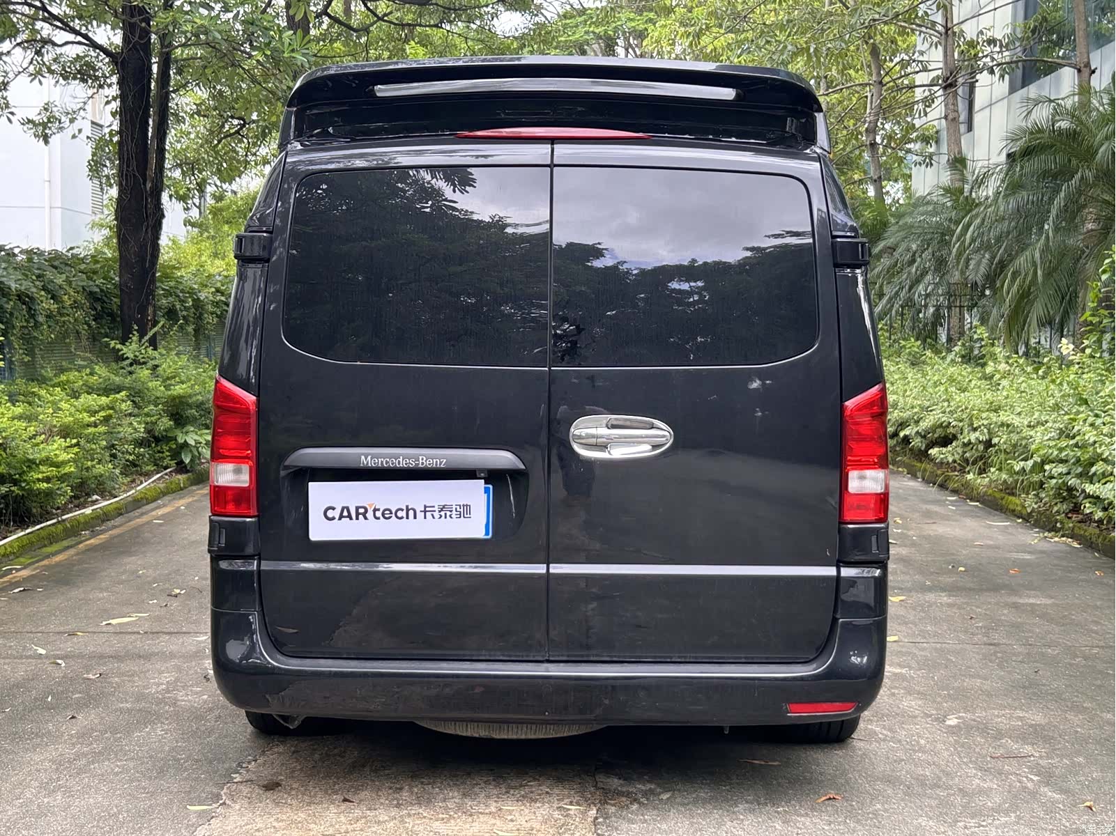 Mercedes-Benz V-Class, 2018 4